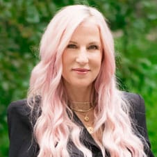 Proper right here Are 7 Strategies to Get Rid of Photo voltaic Spots After Summer time season