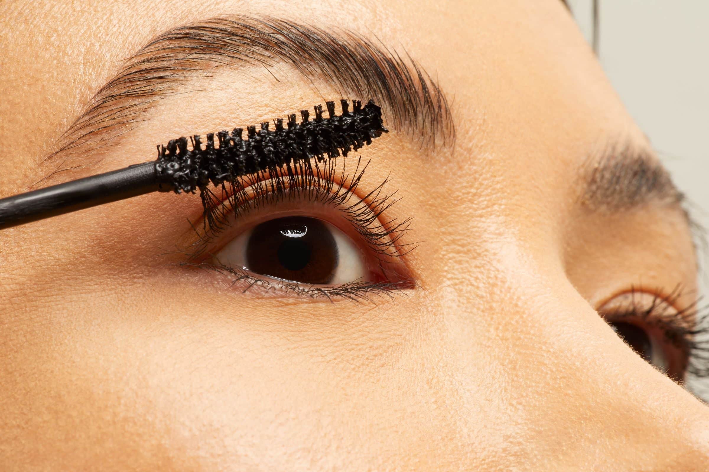 Strategies to Get Thick & Elongated Lashes – 100% PURE