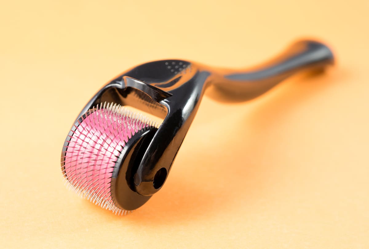 Dermaroller for Hair Regeneration: Benefits, Risks, and Regulatory Concerns