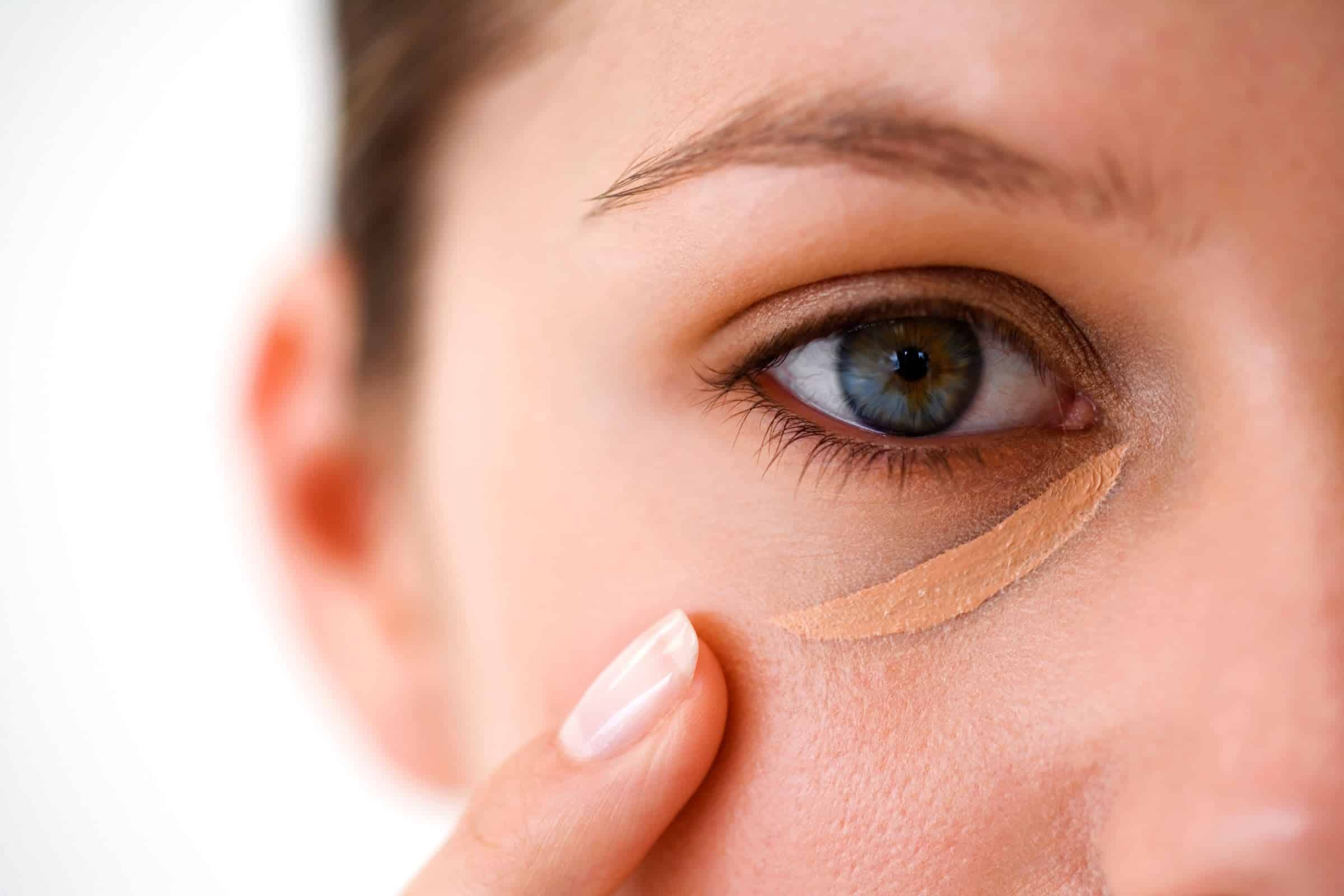 How To Cease Your Below Eye Concealer from Creasing – 100% PURE