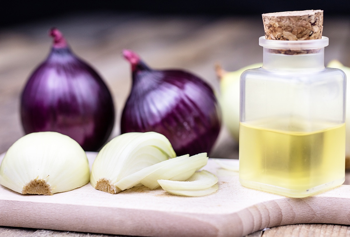 How to Use Onion and Coconut Oil for Hair Growth