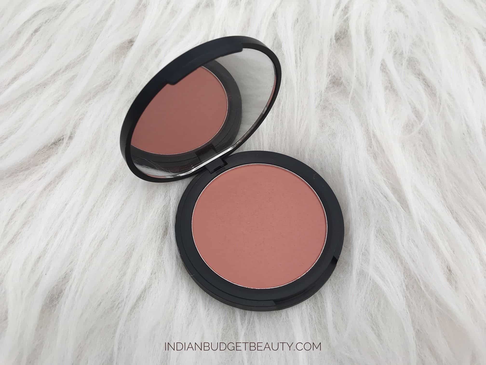 Sigma Aura Powder Blush Cor-De-Rosa Overview
